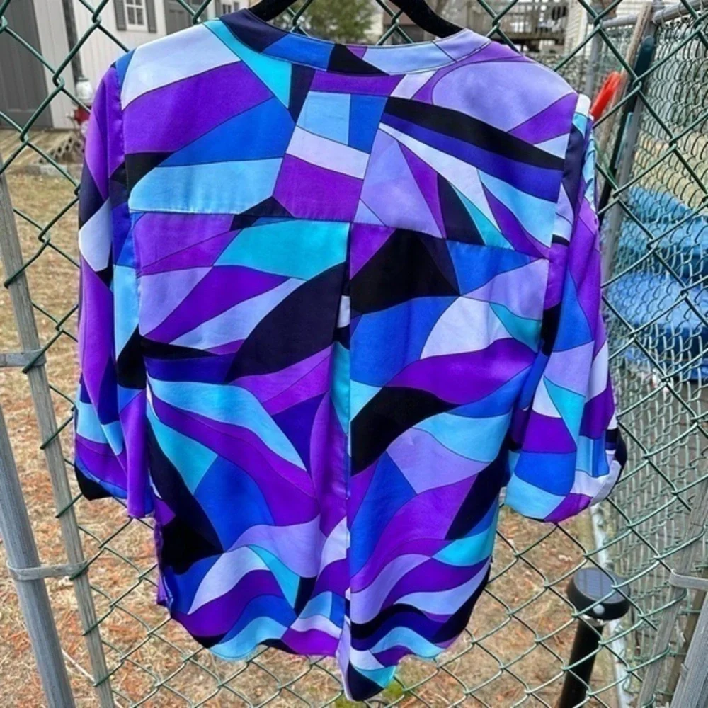 Jennifer Lopez Women’s‎ Purple/Blue Flowy Peasant Top (Size Small)